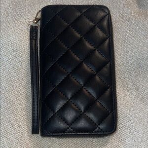 Quilted Black Zip Wristlet Phone Wallet